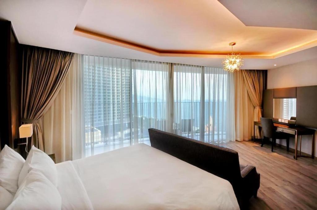 Luxury Seaview Panorama Nha Trang By Luna Exterior foto