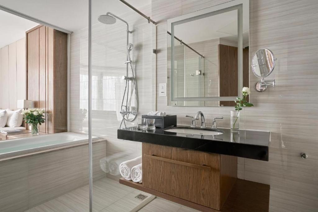 Luxury Seaview Panorama Nha Trang By Luna Exterior foto